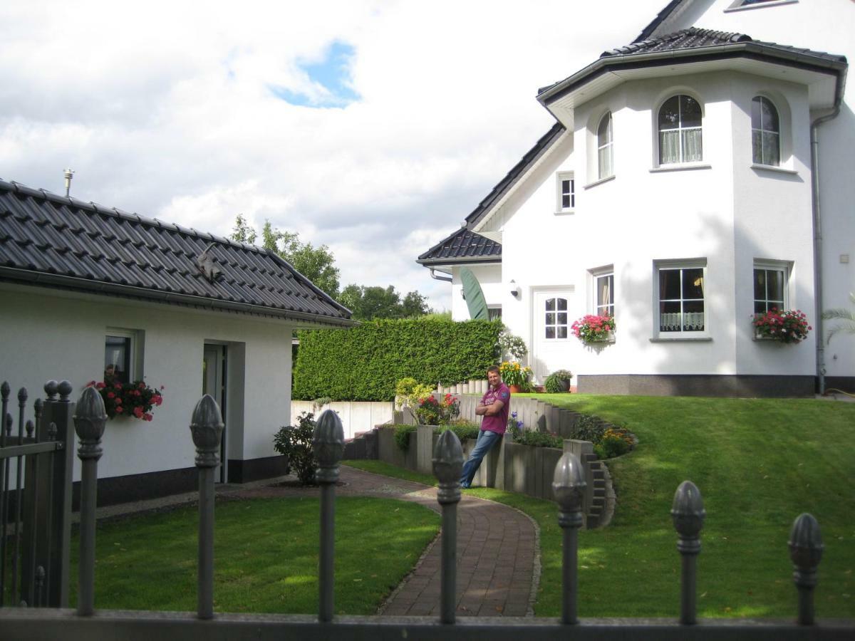 Fewo Buchheim, Hochwertig Und Gemuetlich, 5Min Zur S-Bahn Apartment Hoppegarten Exterior photo